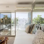 Luxury Clifton Studio Steps To Iconic First Beach