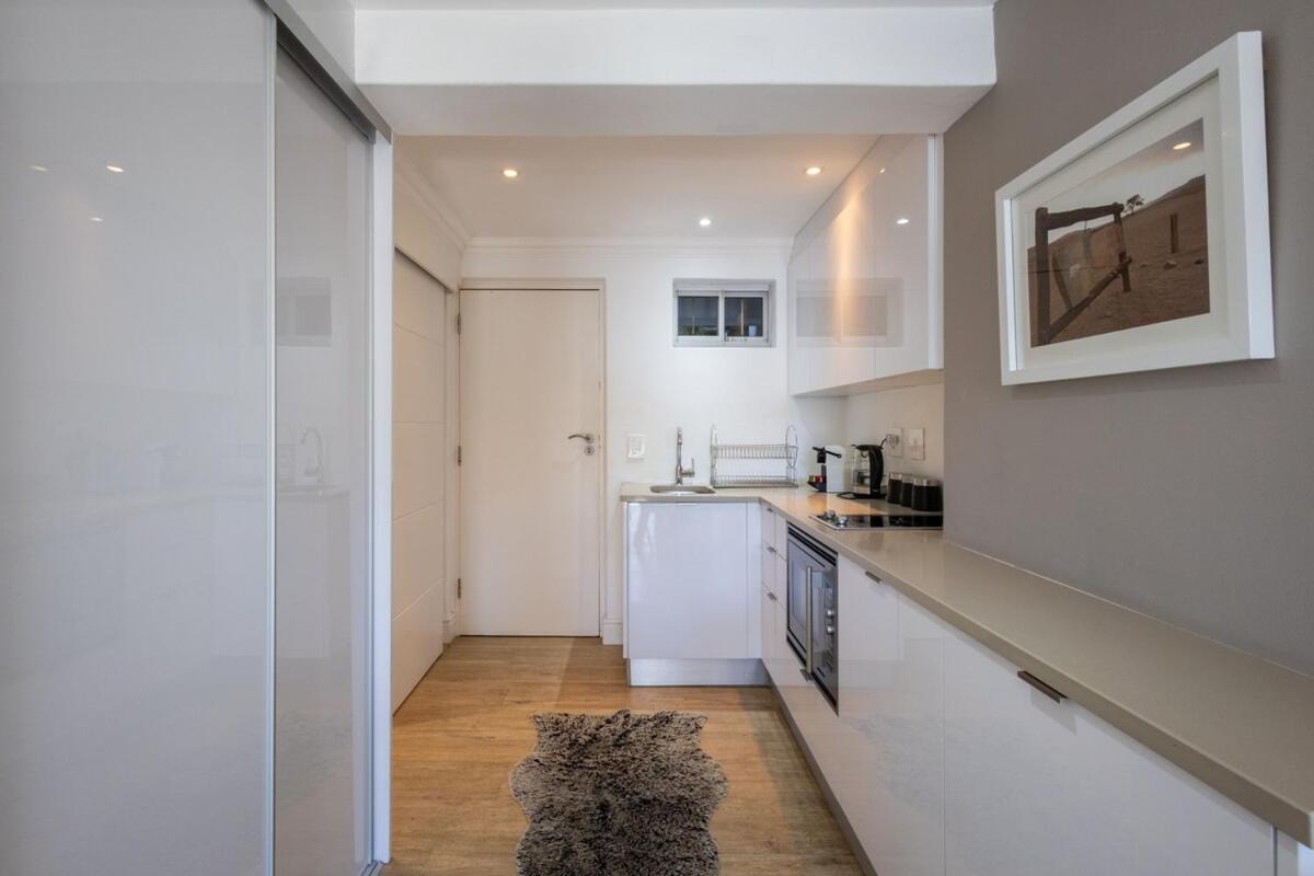 Luxury Clifton Steps To Iconic First